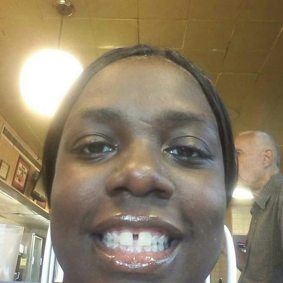 Profile Picture of Ebony Cruger (@missc1980) on Poshmark
