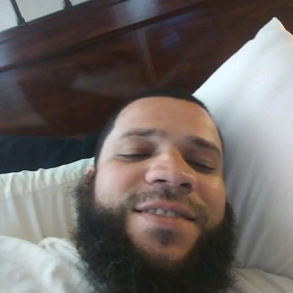 Profile Picture of Sean Hess (@johnny023) on Poshmark