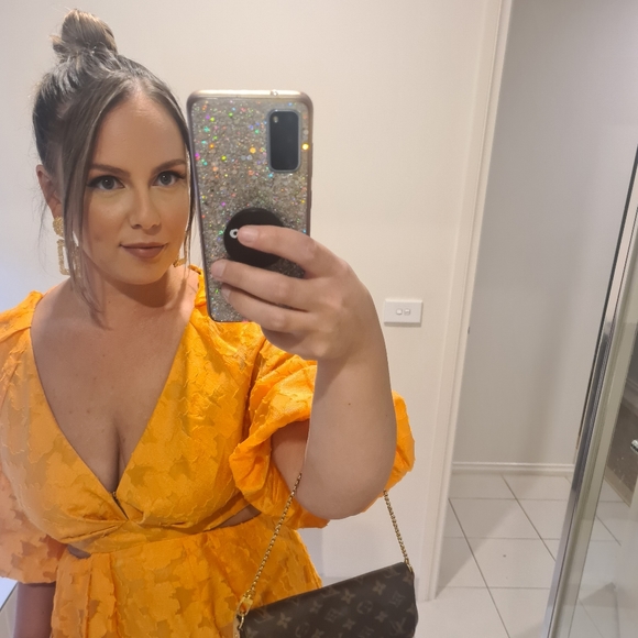 Profile Picture of Amanda Dadic (@amanda_dadic) on Poshmark