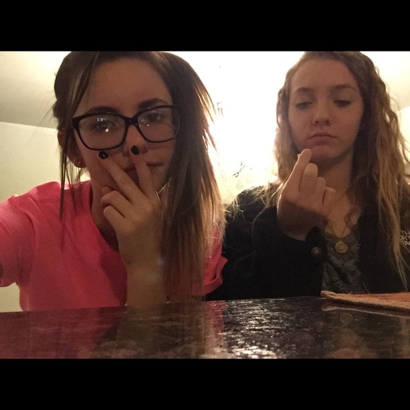 Profile Picture of Cailey Dinga (@caileydinga) on Poshmark