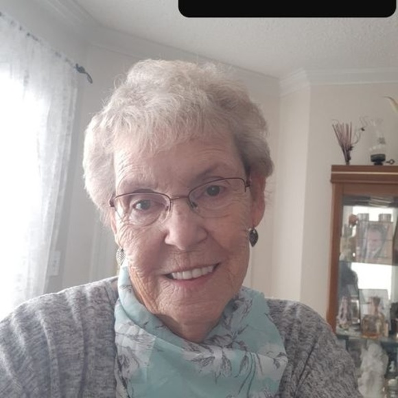 Profile Picture of Fran Horvath (@fran_horvath) on Poshmark