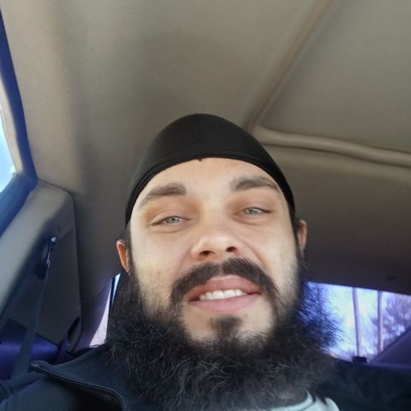 Profile Picture of Michael Knoth (@breezyknoth9) on Poshmark