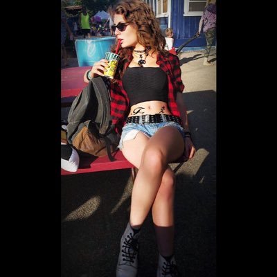 Profile Picture of Amber Swann (@AmberSwann3) on Twitter