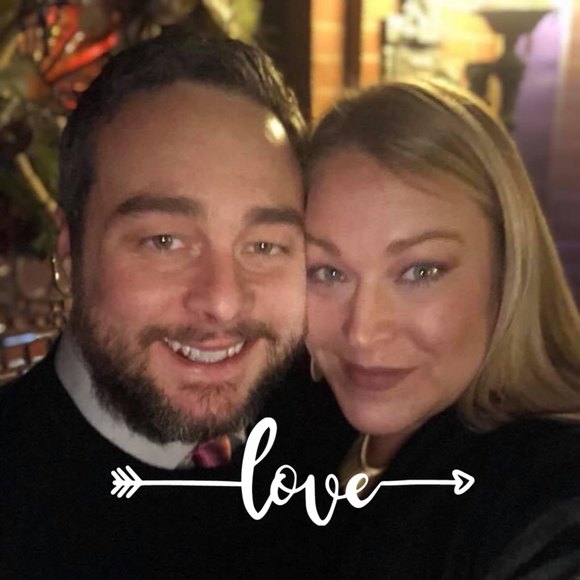 Profile Picture of Lindsay Baverman (@l_baverman) on Poshmark