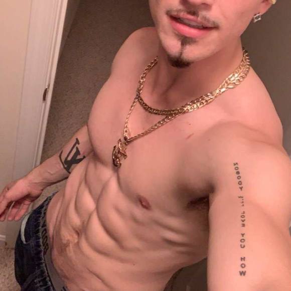 Profile Picture of Danny Patterson (@shiner22) on Poshmark
