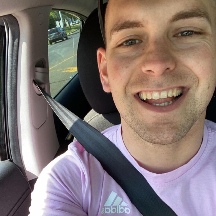 Profile Picture of Robert Van (@robertvan57) on Tiktok