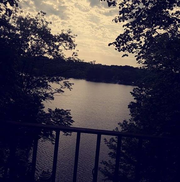 Profile Picture of Isaiah Vanheel (@isaiahvanheel) on Poshmark