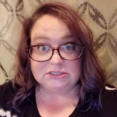 Profile Picture of Mindy Baumgartner (@mindybomb) on Twitter