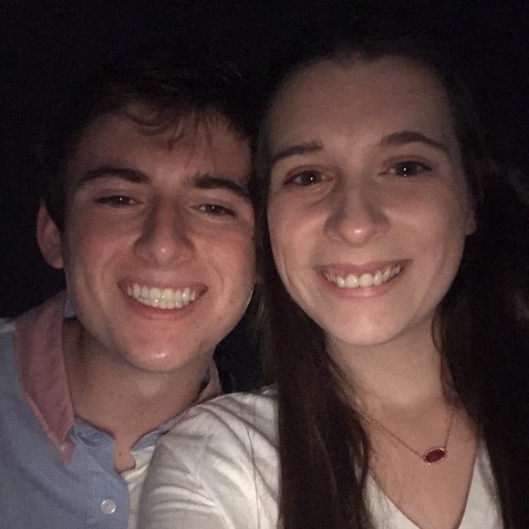 Profile Picture of Taryn Braud (@tbraud) on Poshmark