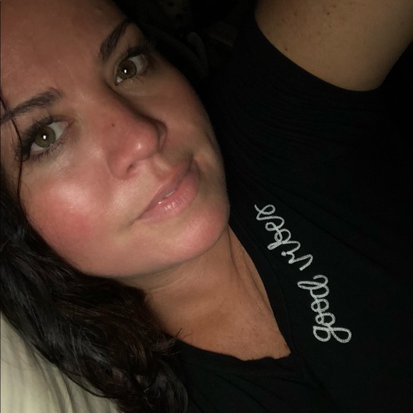 Profile Picture of Jahn Visone (@brooklynjstar) on Poshmark