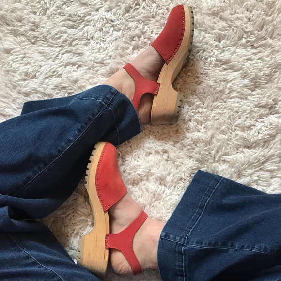 Profile Picture of Aryn Jurgensen (@arynjurgensen) on Poshmark