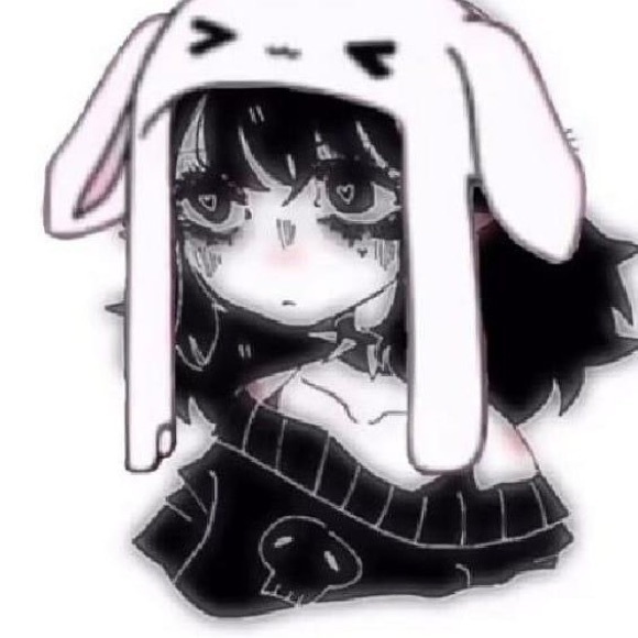 Profile Picture of Kaleigh Slayton (@g0thic_cutie) on Poshmark