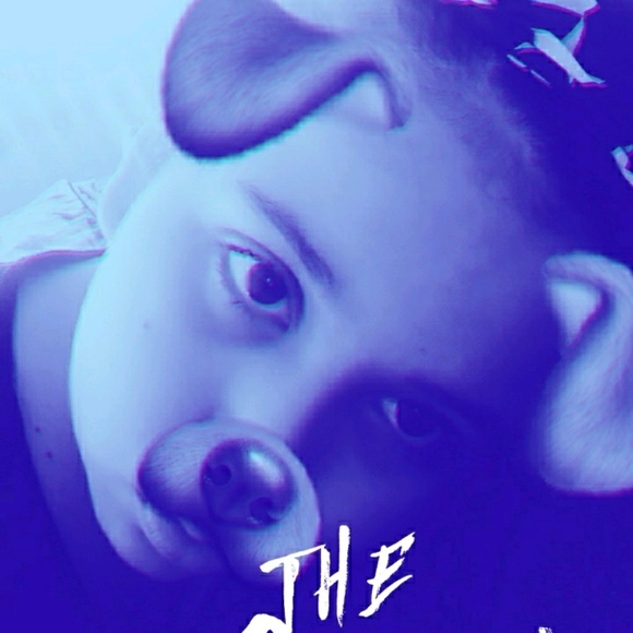 Profile Picture of Ianna Starks (@iamana214) on Poshmark