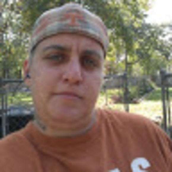 Profile Picture of Crystal Mccann (@clm10587) on Poshmark