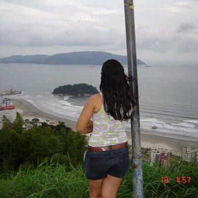 Profile Picture of Andrea Lima (@andrealima14) on Twitter