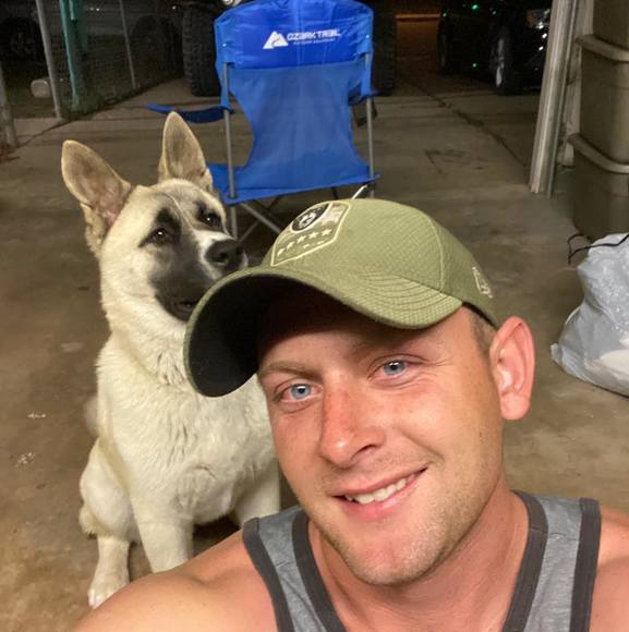 Profile Picture of Jerry Huffman (@huffman0101) on Poshmark