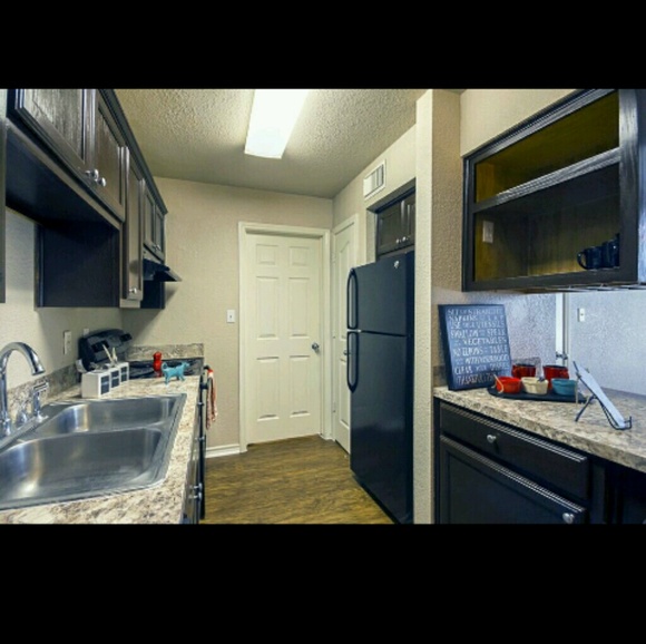 Profile Picture of Tyesha Allen (@tallen499) on Poshmark