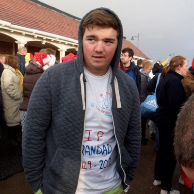 Profile Picture of Jayson Booth (@BigManBooth) on Twitter