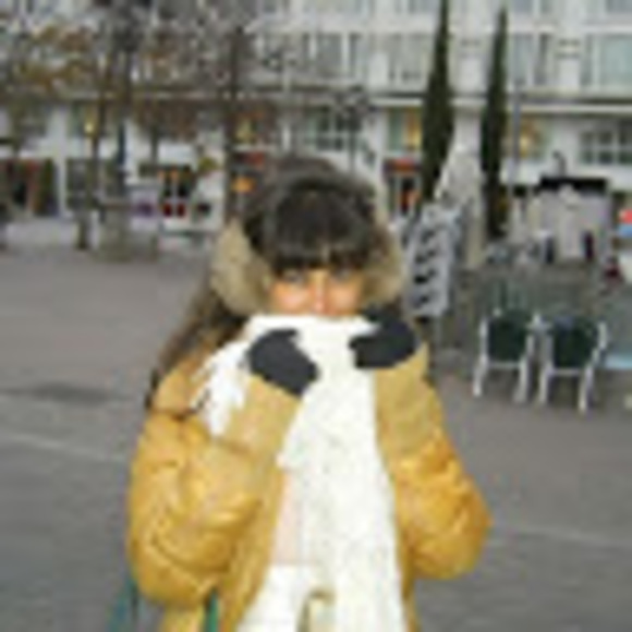 Profile Picture of Mariella Pittari (@pittarimariella) on Poshmark