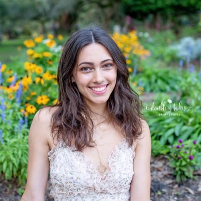 Profile Picture of Alaina Roberts (@alainaaroberts) on Twitter