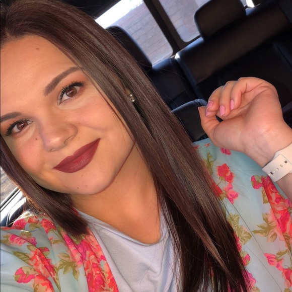 Profile Picture of River Friday (@riverfriday) on Poshmark