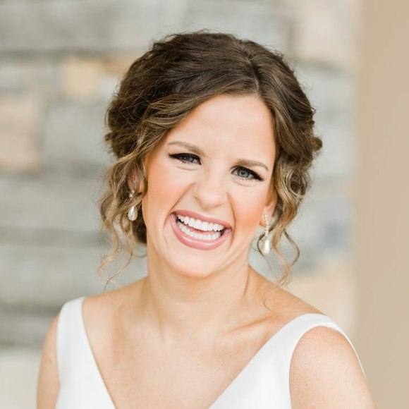 Profile Picture of Heather Kilgore (@hlgarnett) on Poshmark