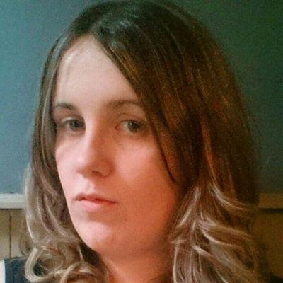 Profile Picture of Natalie Whiting (@natarlee_90) on Twitter