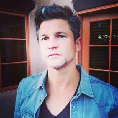 Profile Picture of David Burtka (@daveburtka) on Twitter