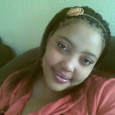 Profile Picture of Christa Phillips (@chrisharvin) on Twitter