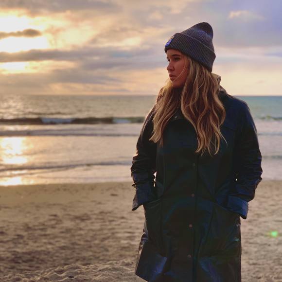 Profile Picture of Tessa Lamberton (@tessalamberton) on Poshmark