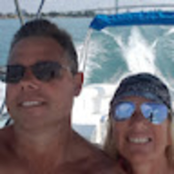 Profile Picture of Chris and nancy Marentette (@marinadwellers) on Poshmark