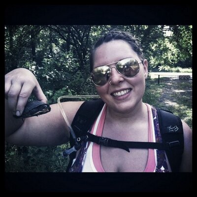 Profile Picture of Tracy Calhoun (@stacyraccoon) on Twitter