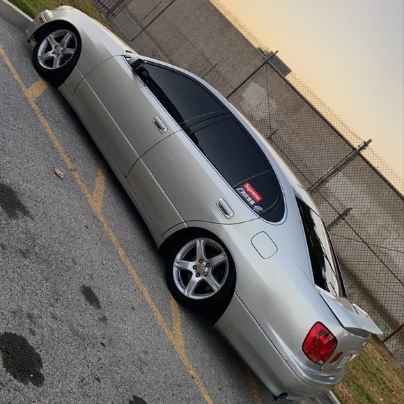 Tony Lozano - Poshmark Profile Picture of Tony Lozano (@tonetone19) on Poshmark