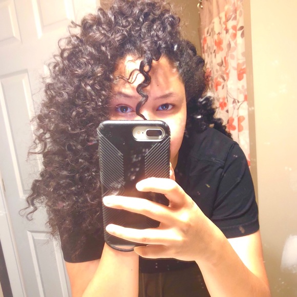 Profile Picture of Kim Samuels (@qinc15) on Poshmark