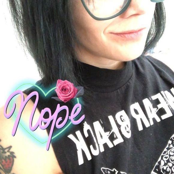 Profile Picture of Mandyii Kirkpatrick (@mandyiic) on Poshmark