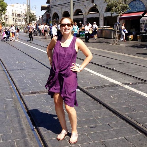 Profile Picture of Emily Weyler (@emwey9) on Poshmark