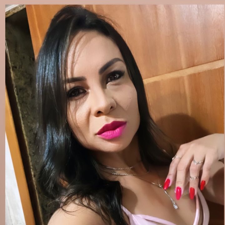 Profile Picture of Amanda Lozer (@amanda.lozer) on Tiktok