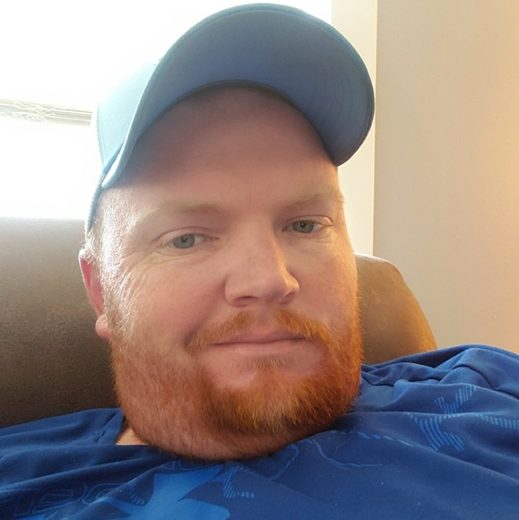 Profile Picture of Steven Easley (@seasley01) on Poshmark