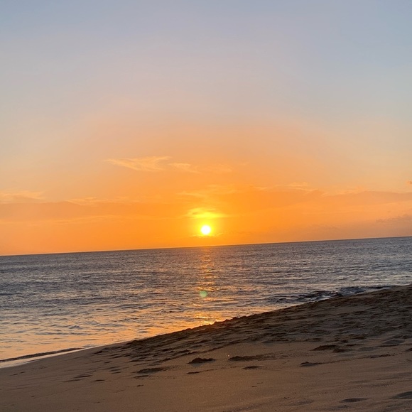 Profile Picture of Sarah Chee (@sarahstufff) on Poshmark