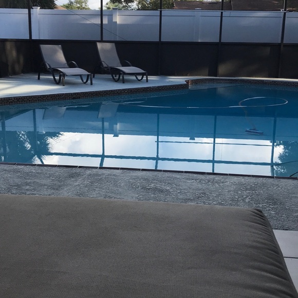 Profile Picture of Constantino Thanos (@c1046) on Poshmark