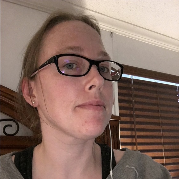 Profile Picture of Jaime Dowd (@jldowd11) on Poshmark