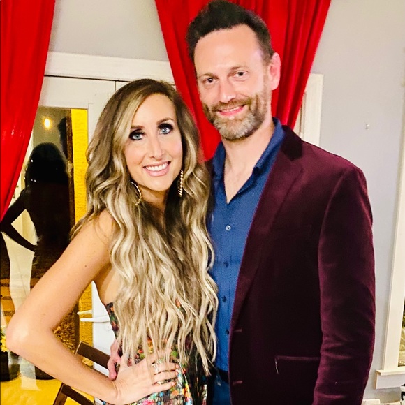 Profile Picture of Natasha Gealey (@natashadaem) on Poshmark