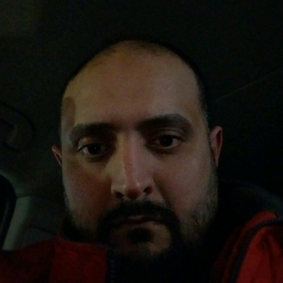 Profile Picture of Mohammed Mohammed (@mohammeda1981) on Poshmark