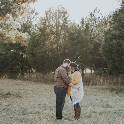 Profile Picture of Leigha Trowbridge (@Leigha_Douglas) on Twitter
