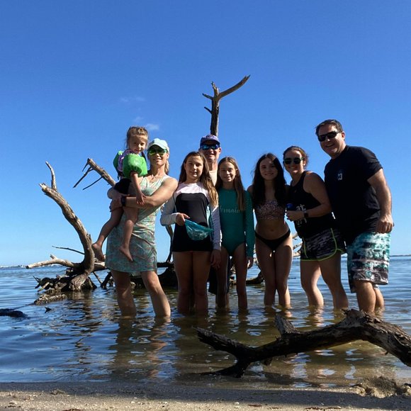 Sharee Thomforde - Poshmark Profile Picture of Sharee Thomforde (@shareethomforde) on Poshmark