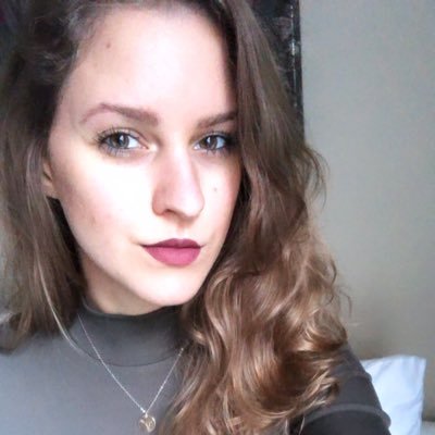 Profile Photo of Jena 🌻 (@jena_groshek) on Twitter