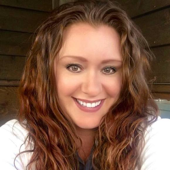 Profile Picture of Kristine Persson (@kmpersson) on Poshmark