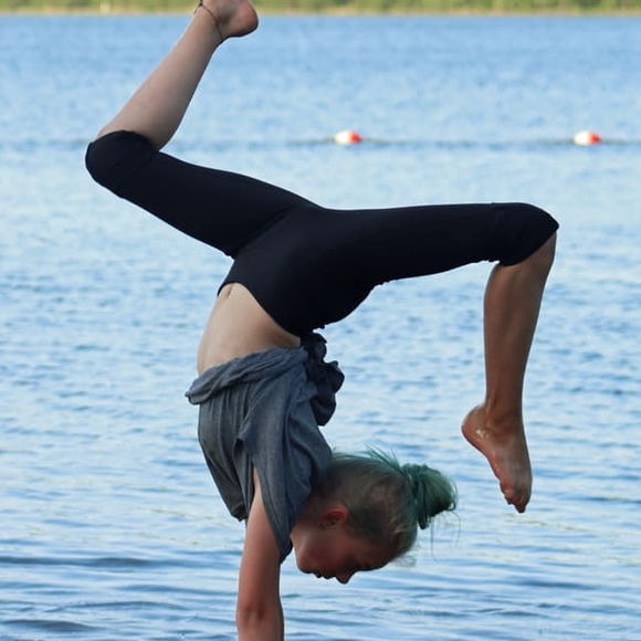 Profile Picture of Christine Giersdorf (@theirshake) on Poshmark