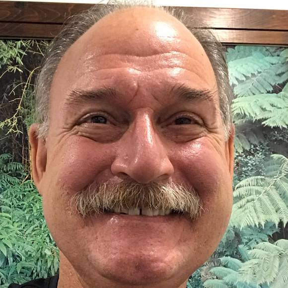 Profile Picture of Patrick Guthoff (@patrickguthoff) on Poshmark