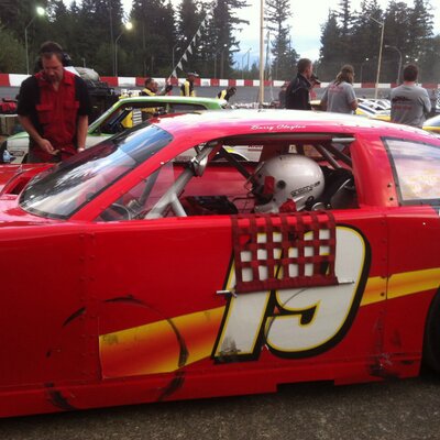 Profile Picture of Kendall Thomas (@Arcaracer) on Twitter